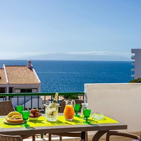 Esmeralda. Lovely And New Apartment Right By The Ocean! 칼라오살바헤 외부 사진